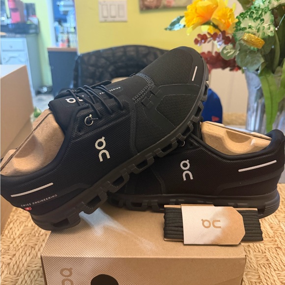 On Running Other - ON CLOUD CLOUD 6 sz 10.5 mens new in box online for $160 plus tax EVERYWHERE!!!